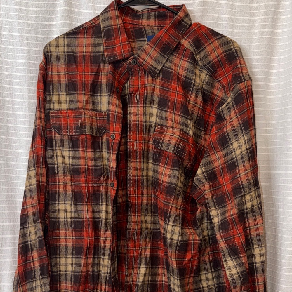 Men's Red and Brown Plaid Shirt